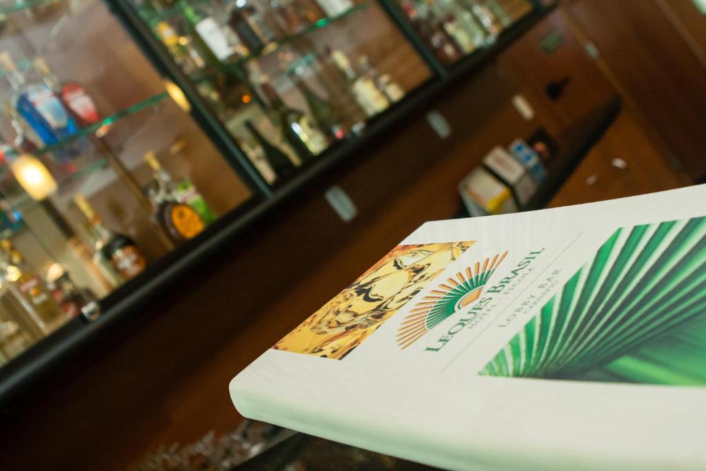  Leques Brasil Hotel Escola