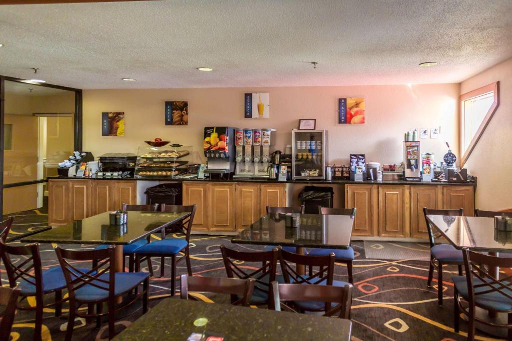 Best Western White Mountain Inn photo