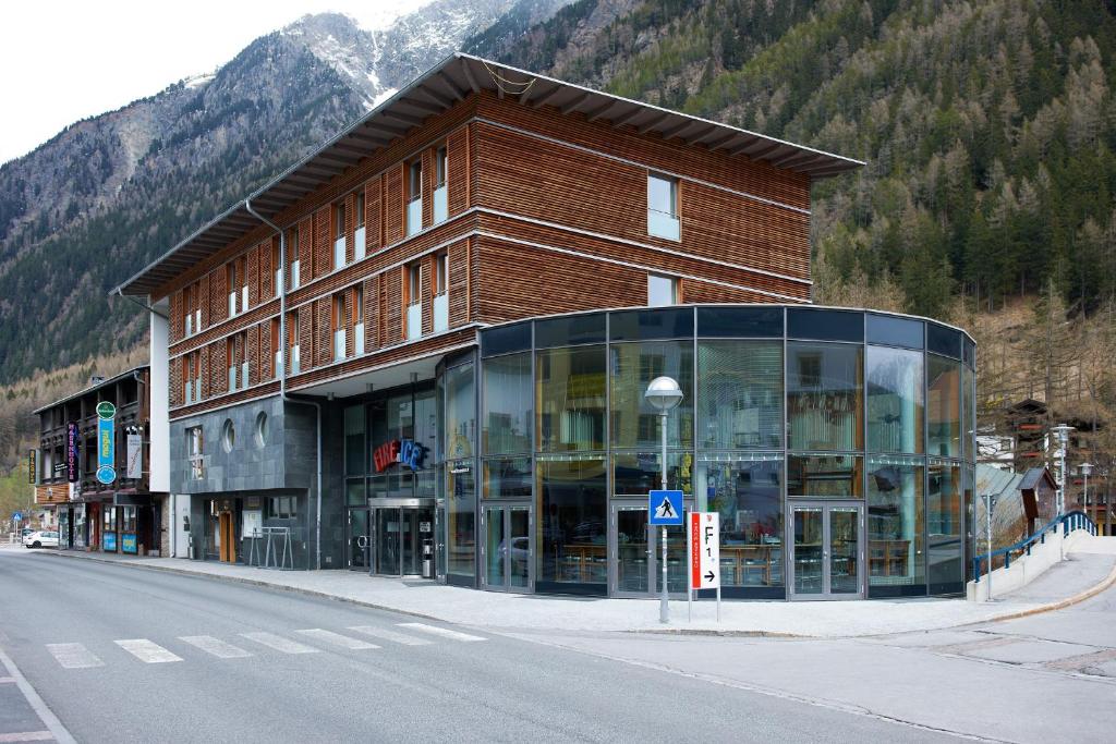 Nespecifikovaný výhled na hory nebo výhled na hory při pohledu z hotelu