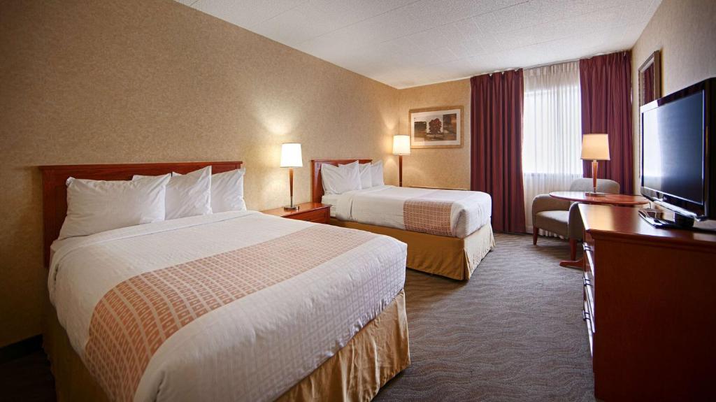 Best Western North Bay Hotel & Conference Centre photo