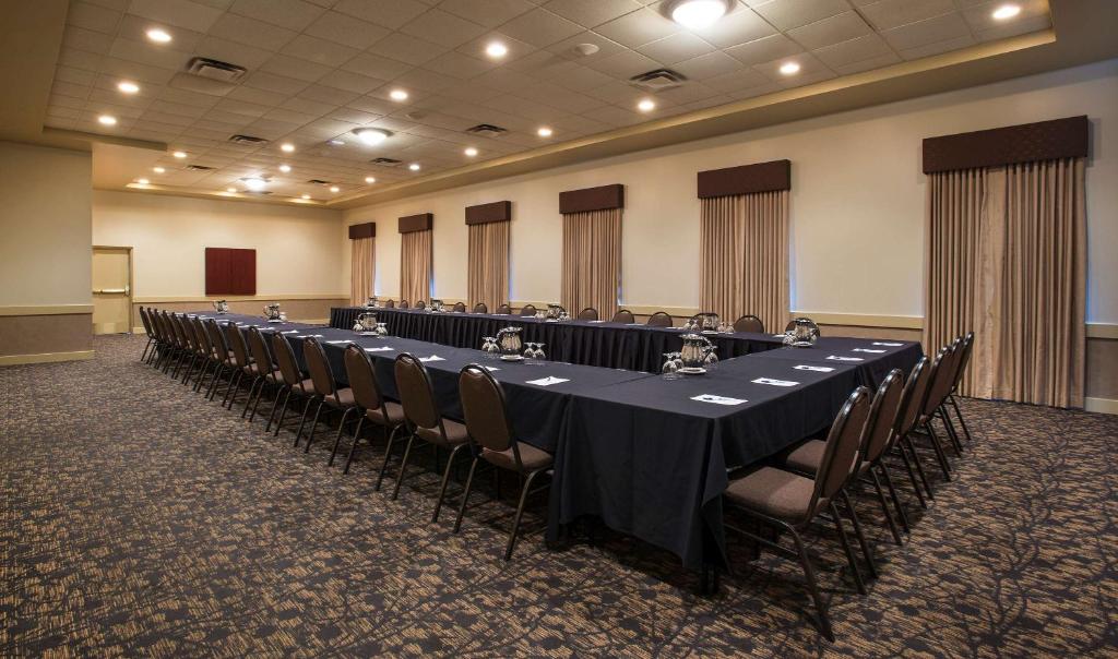 Best Western Plus Winnipeg Airport Hotel - Resim 20