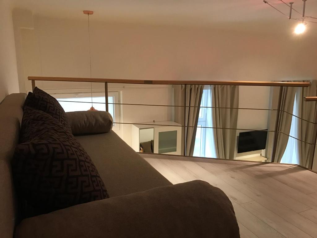 Posedenie v ubytovaní Goldcentral Gozsdu Apartment-Downtown Prime Location