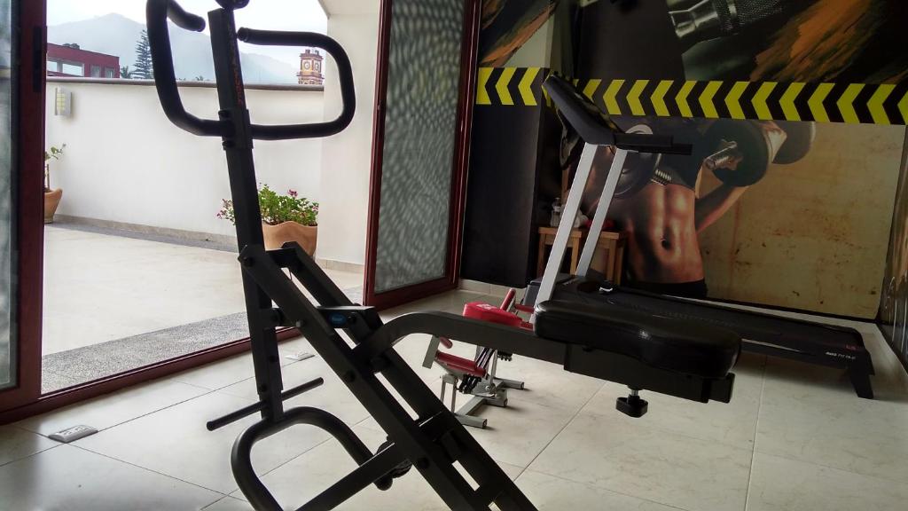 Fitness centrum a/nebo fitness zařízení v ubytování Casa de la iaia Hotel