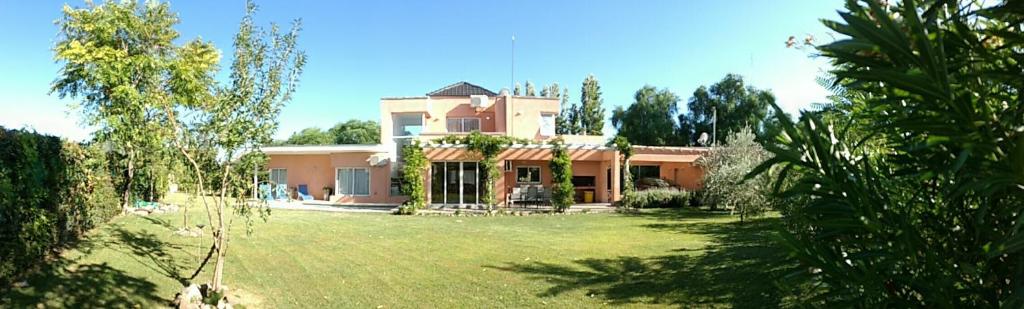 Gallery image of La Ribera Home & Rest Mendoza in Maipú