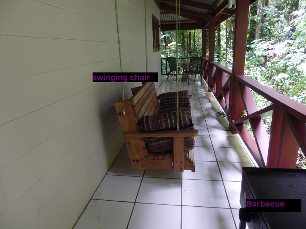Balkón nebo terasa v ubytování Daintree Deep Forest Lodge