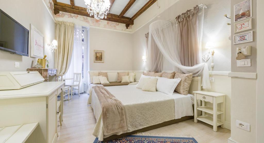 Vecchia Verona Rooms & Apartments