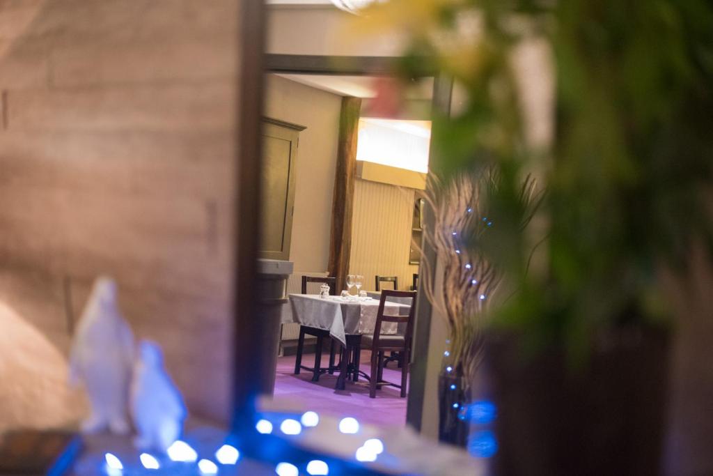 Restaurace v ubytování Hotel Spa Le Relais Des Moines