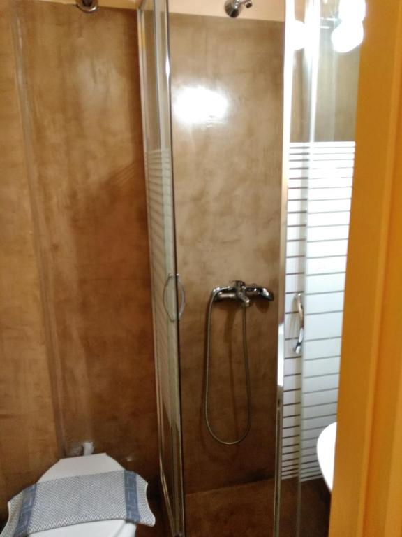 Łazienka w obiekcie Smaragdi