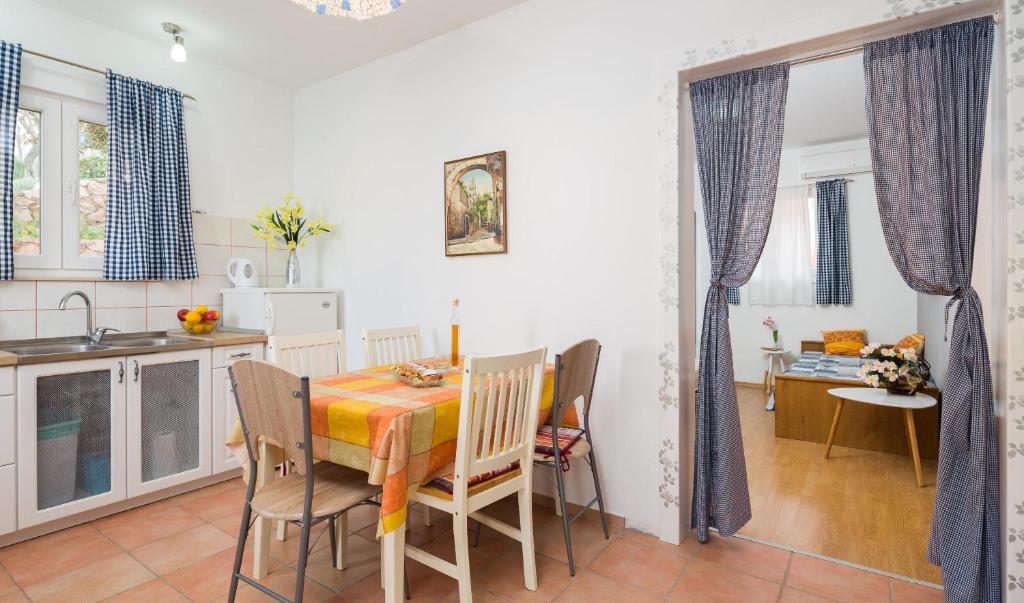 Fotografia z galérie ubytovania Villa Nada v destinácii Vinišće