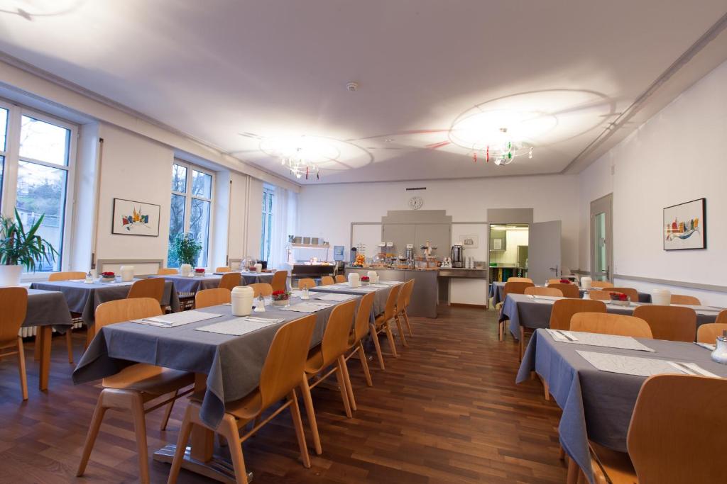 Hotel Alpha - Resim 10