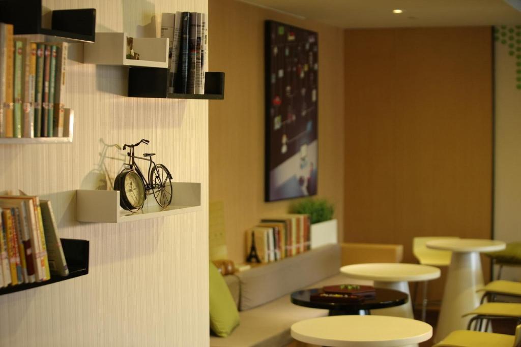 Posezení v ubytování IU Hotel Xian Zhonggulou Square