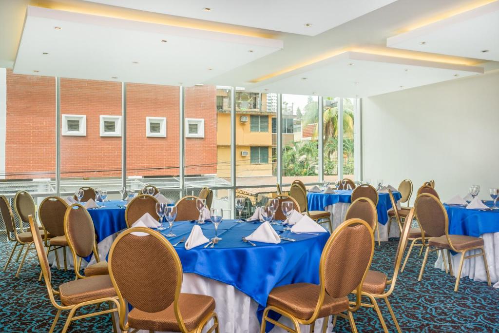 Restaurace v ubytování Ramada Plaza by Wyndham Panama Punta Pacifica