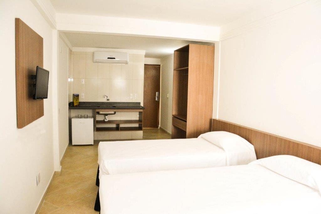  Happy Hotel Ponta Negra