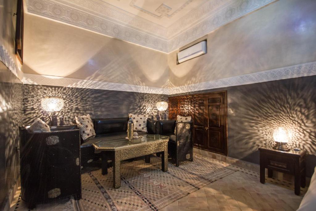 Un lugar para sentarse en Riad Lamya Marrakech