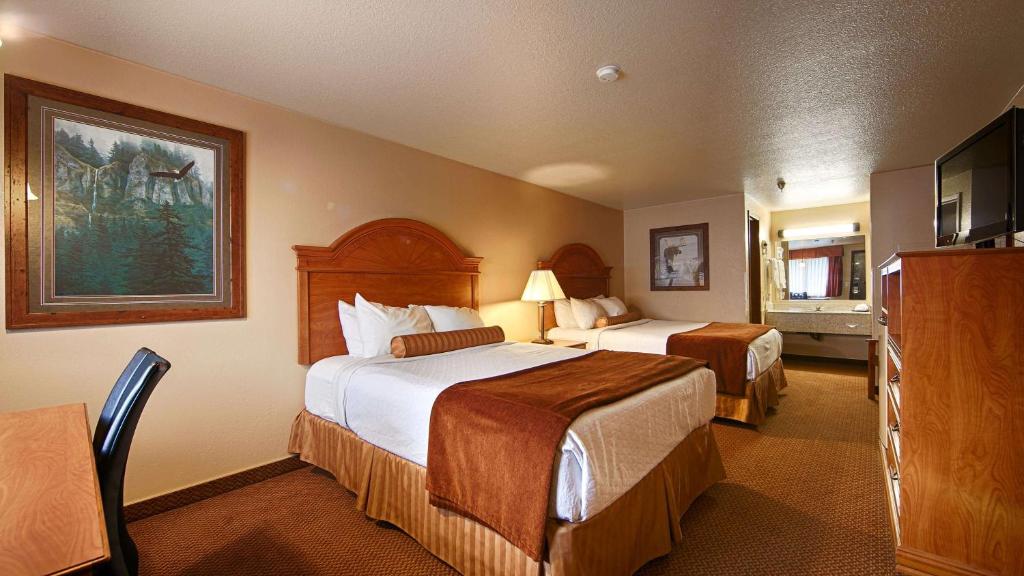 Best Western Bidarka Inn - Queen Room With Two Queen Beds - Smoking