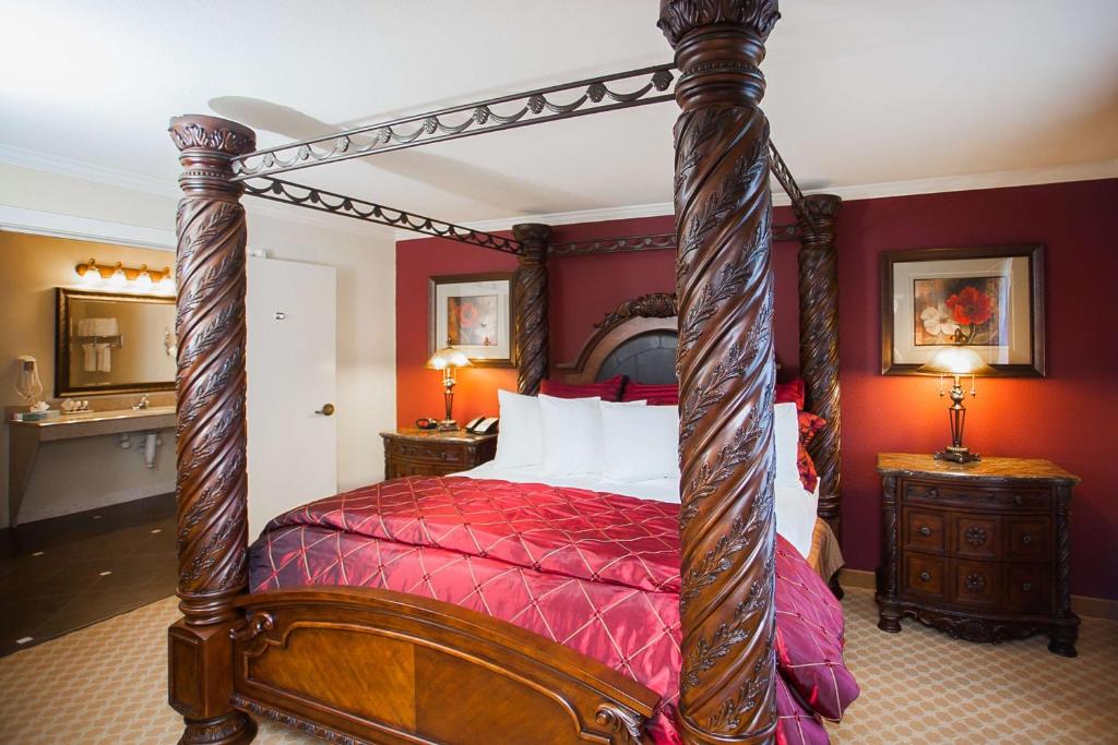 Postel nebo postele na pokoji v ubytování Best Western Plus Georgetown Inn & Suites