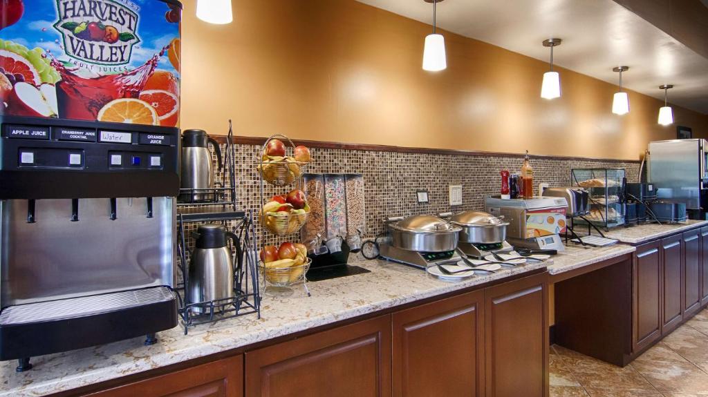 Best Western Executive Inn Kenosha - Pleasant Prairie photo