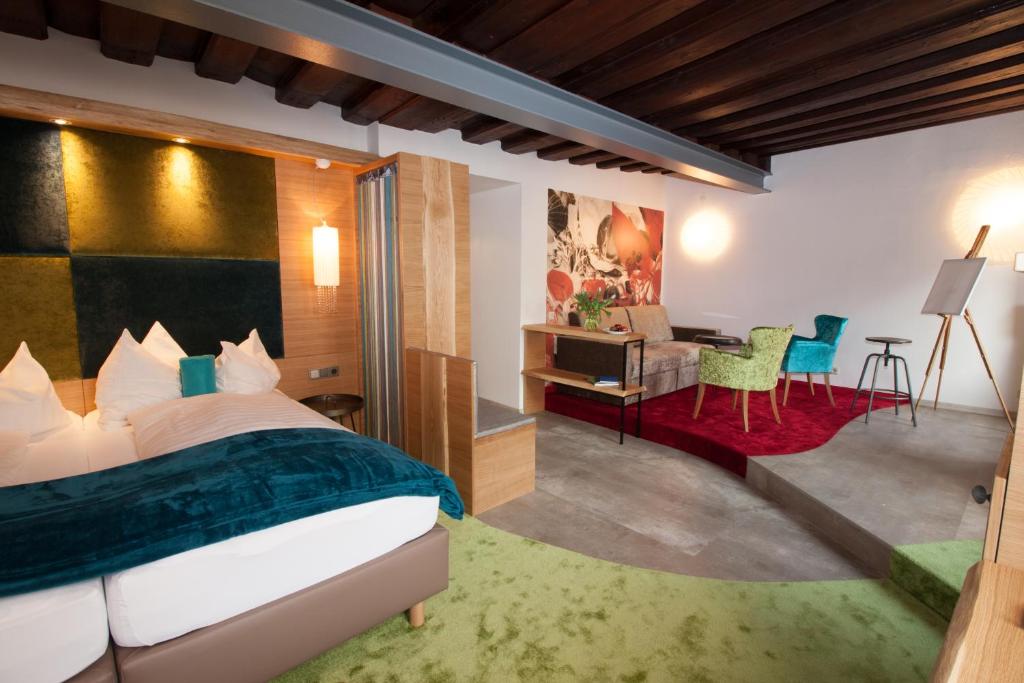 Postel nebo postele na pokoji v ubytování Altstadt-Hotel Passau