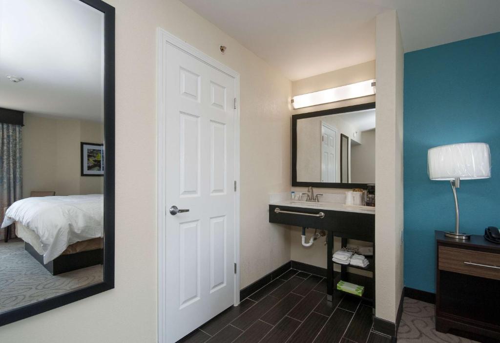 Best Western Travelers Rest/Greenville - Habitación Con Cama Extragrande - No Fumadores