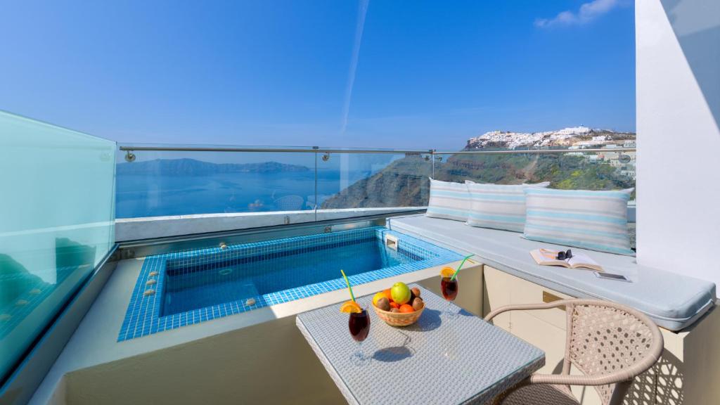 Bazén v ubytování Ellinon Thea Boutique Hotel nebo v jeho okolí