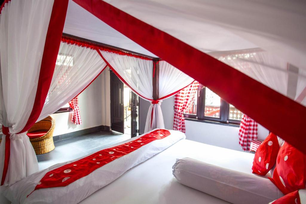 EcoTravel Cottages Bukit Lawang - Junior Suite Con Balcón