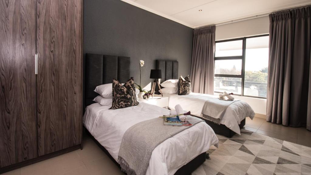 Odyssey Luxury Apartments - Back Up Generator - Studio