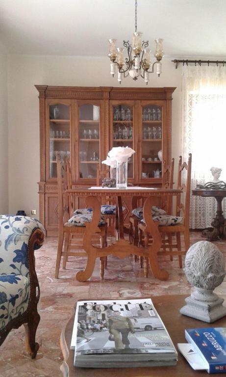 Posedenie v ubytovaní Villa Finella