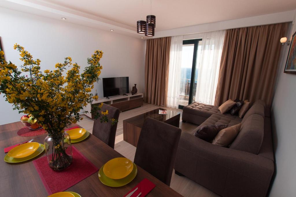 TV a/nebo společenská místnost v ubytování Apartment Ema Star