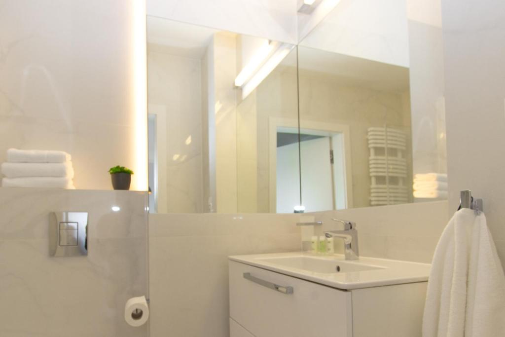 Lenzo Apartments - 10