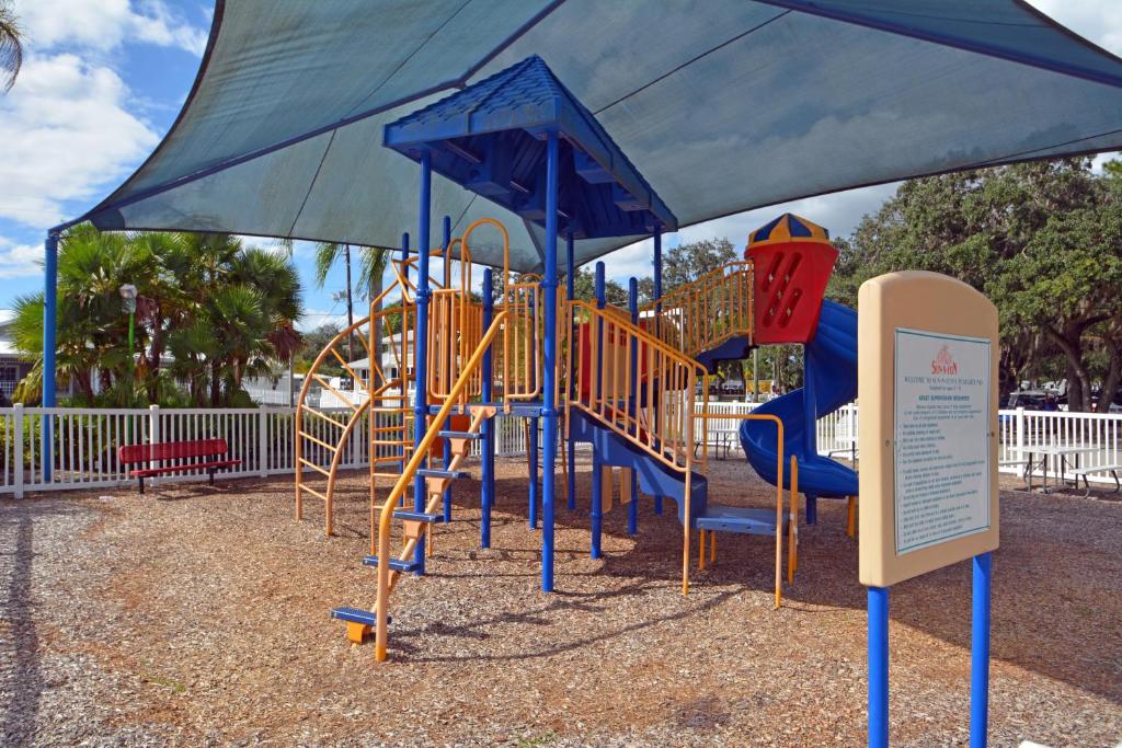 Sun Outdoors Sarasota photo