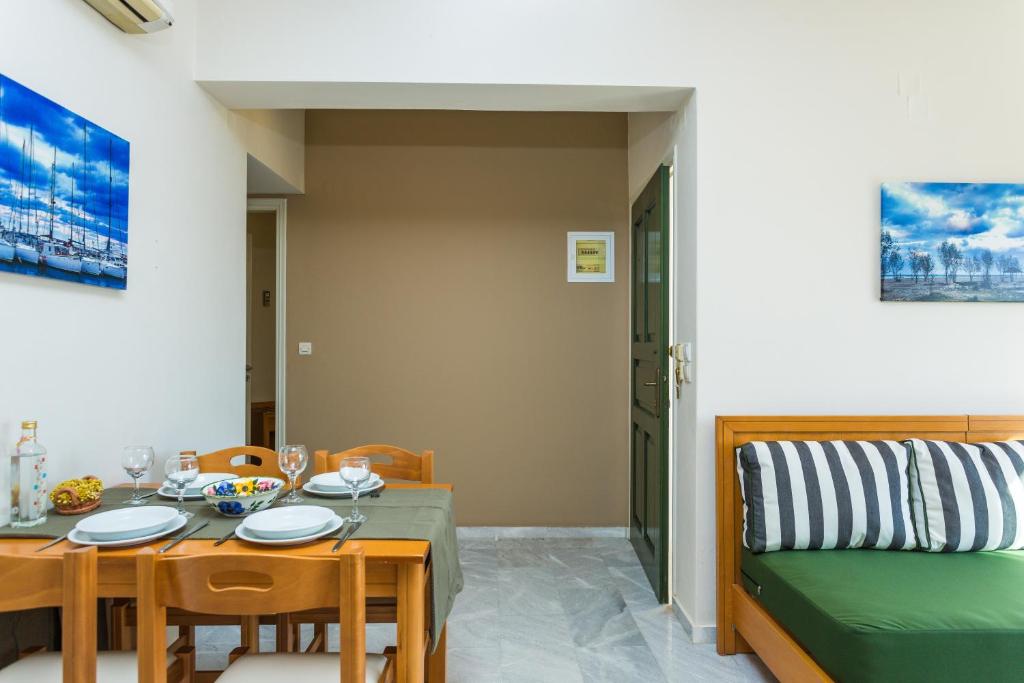 Posezení v ubytování Radamanthy's Hotel Apartments
