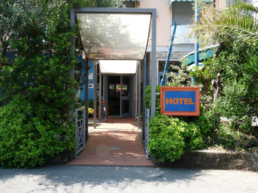 Fotografie z fotogalerie ubytování Hotel Morgana v destinaci Marina di Carrara