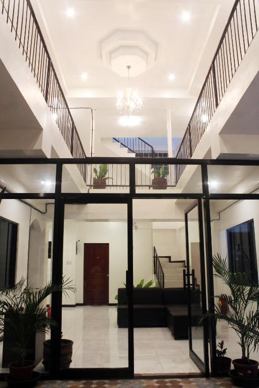 Photo from Luna Oslob Travellers Inn in Oslob, Visayas, Philippines