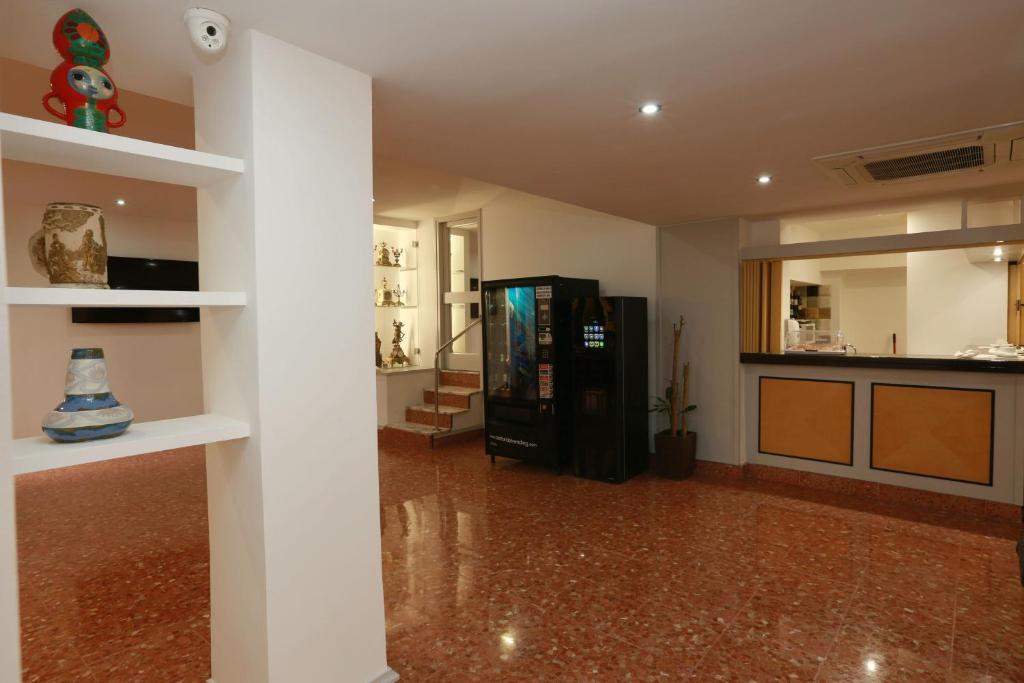 Hotel Alguer Camp Nou - Resim 41