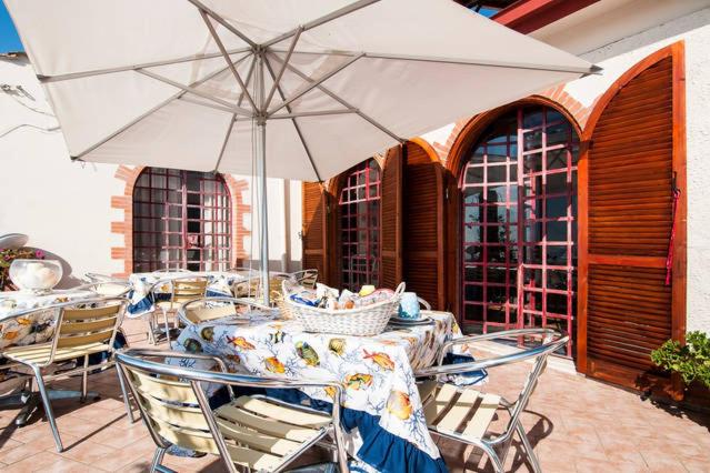 A restaurant or other place to eat at C'era una volta