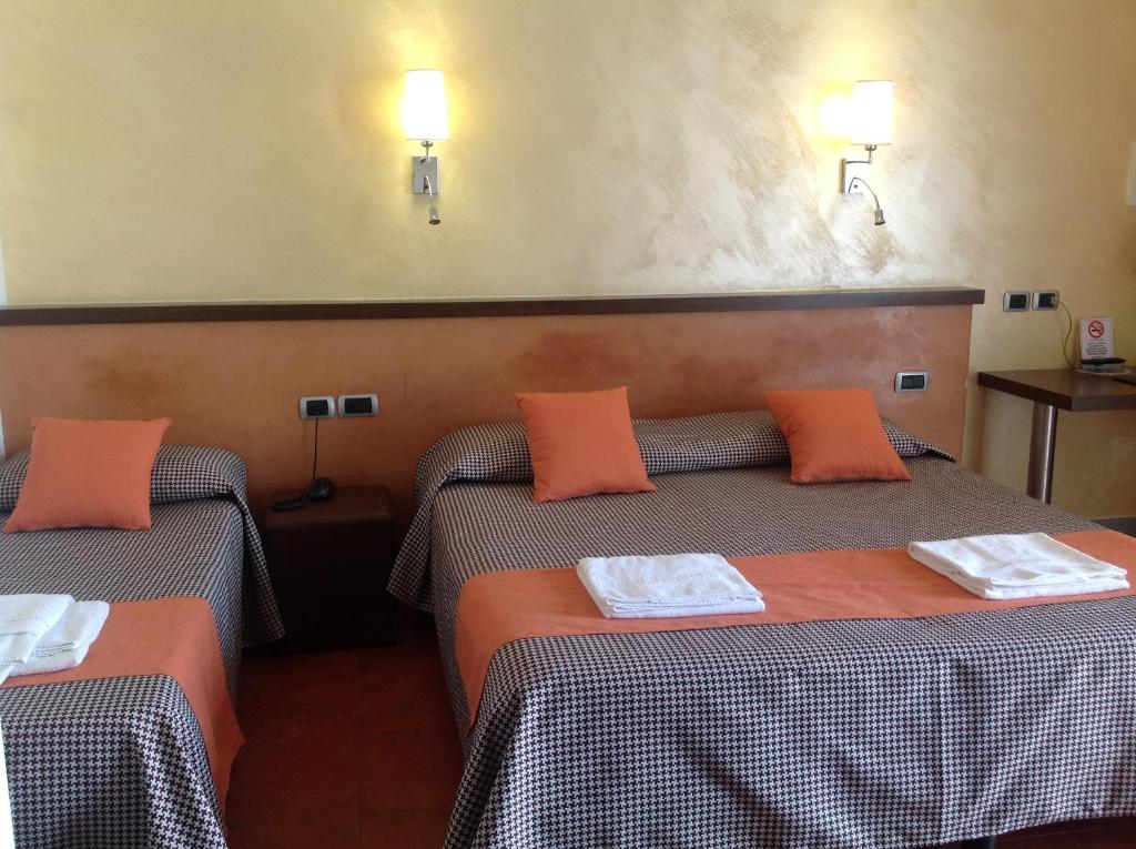 Hotel Bed&Business - Habitación Triple