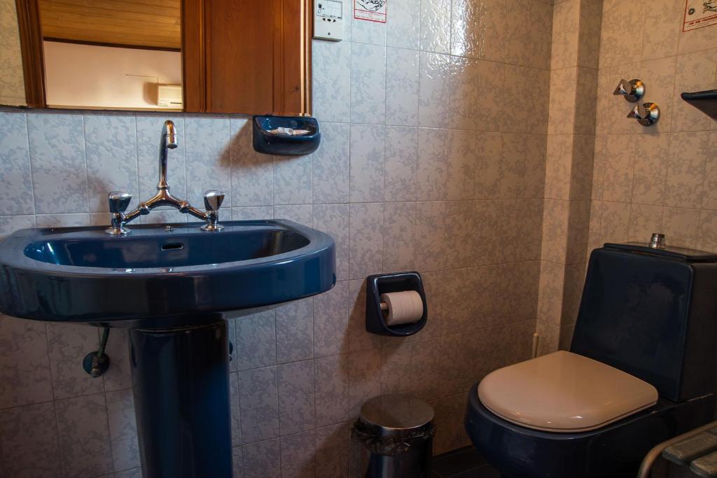 Koupelna v ubytování Hotel Galini Patmos