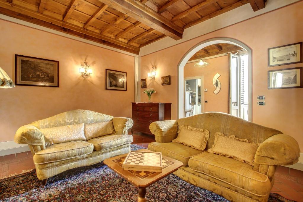 Część wypoczynkowa w obiekcie Pergola Apartment