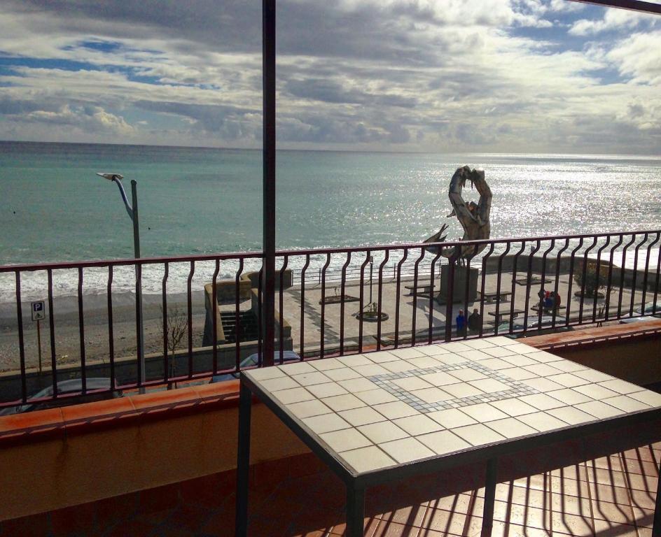 B&B La Sirena - Suite Met Uitzicht Op Zee
