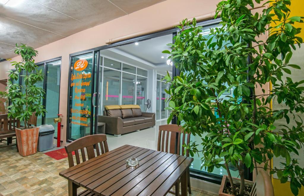 Lada Krabi Express - Resim 14