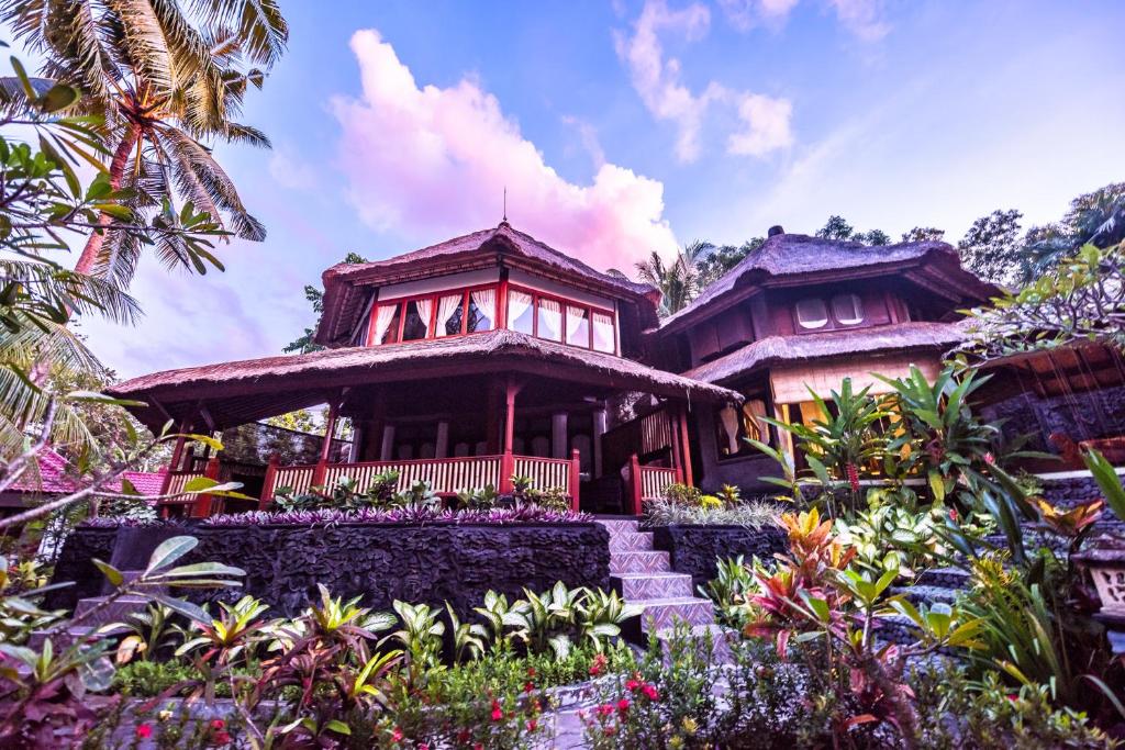 Zahrada ubytování Seraya Shores Bali