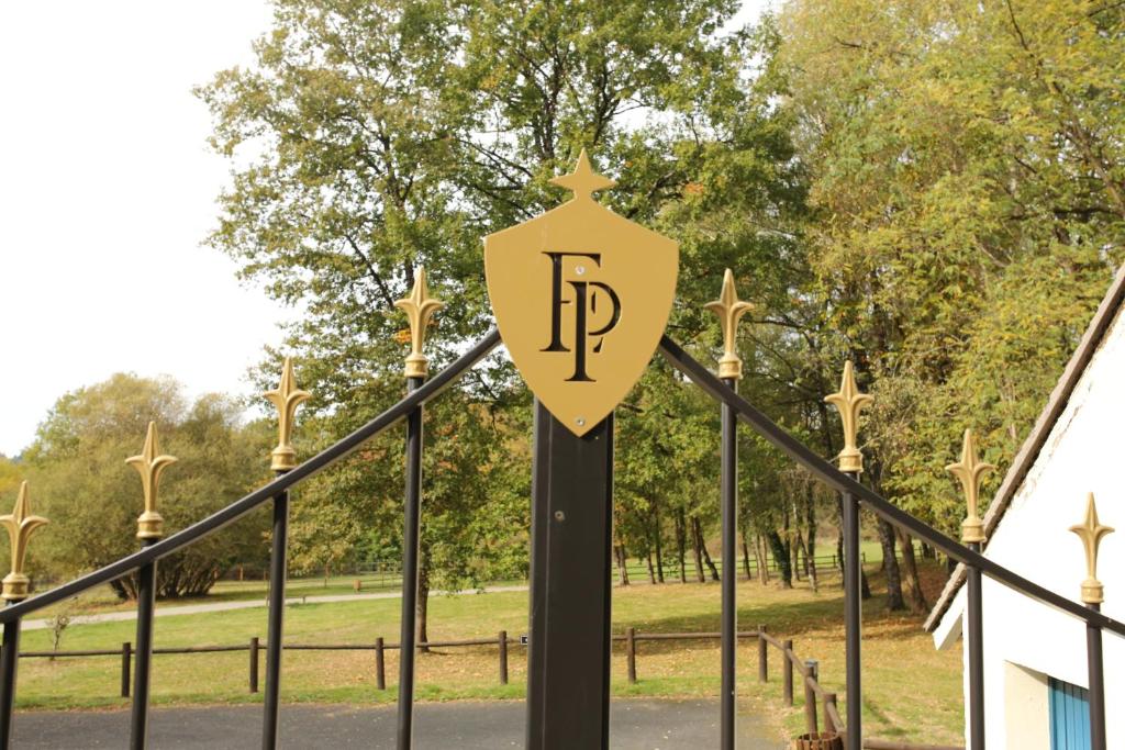 Certifikát, hodnocení, plakát nebo jiný dokument vystavený v ubytování Etoile de Pompadour
