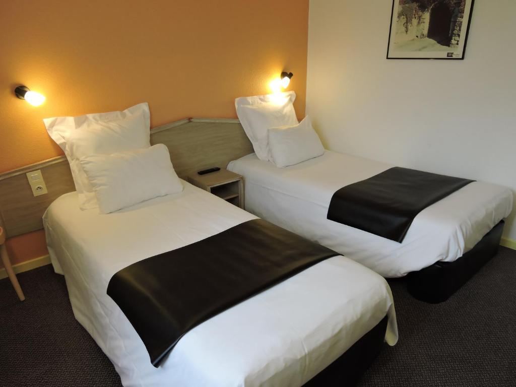 Hotel le Foron - Standaard Tweepersoonskamer Met 2 Aparte Bedden
