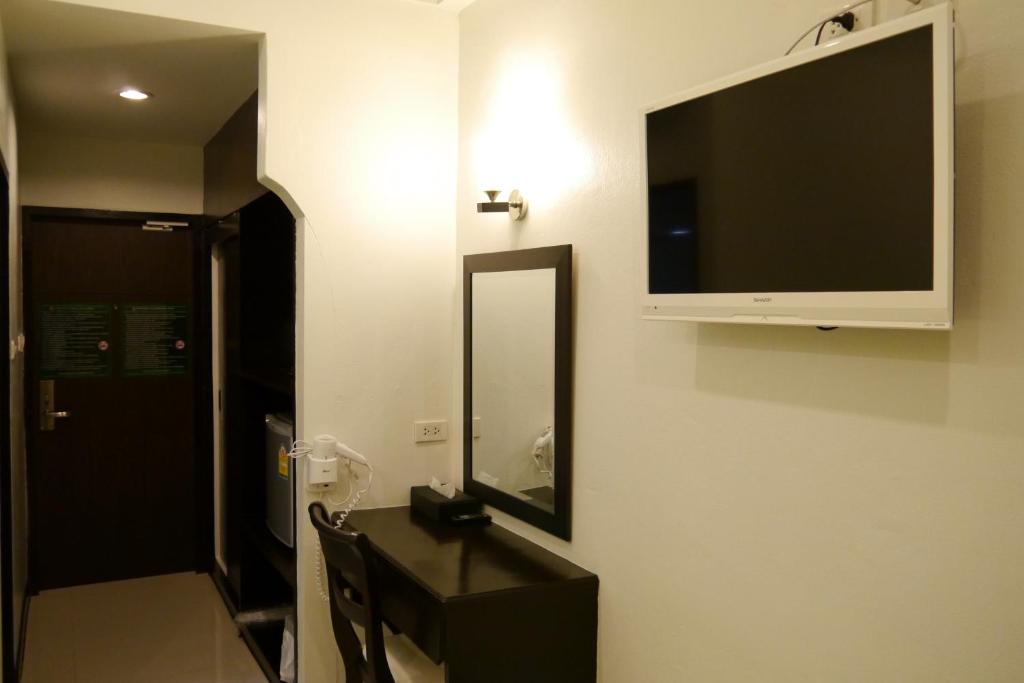 Lertnimit Hotel - Superior Double Or Twin Room