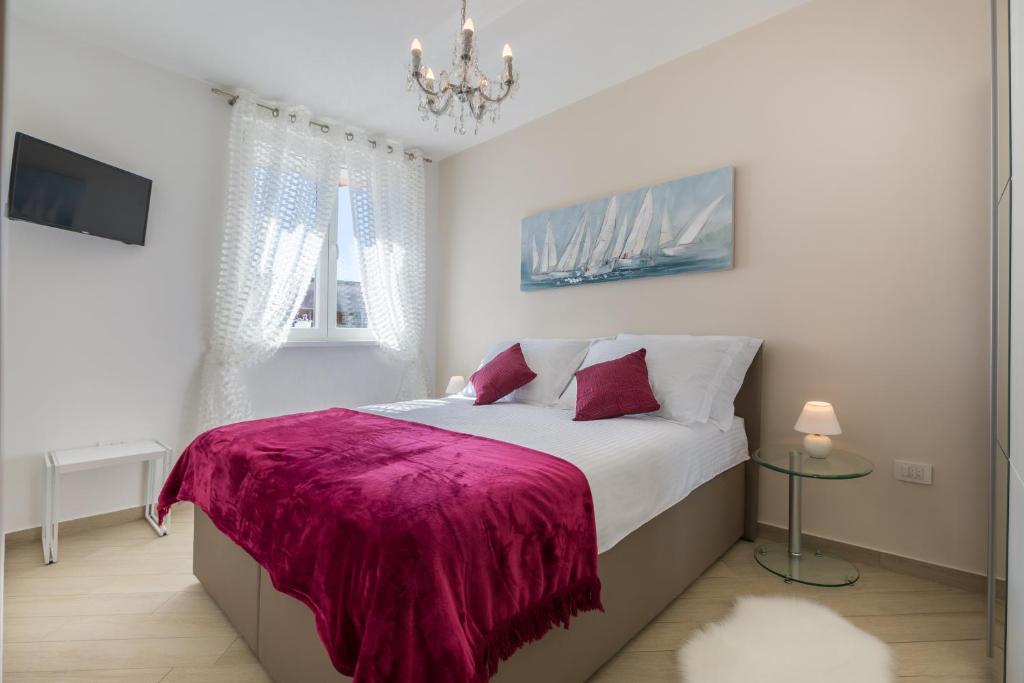 Central Boutique Apartments with balconies, in walking distance to the sea - ブティックアパートメントトンカ