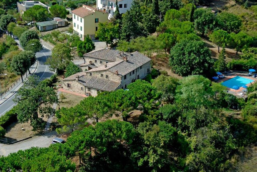 Bazén v ubytování Albergo Il Colombaio nebo v jeho okolí