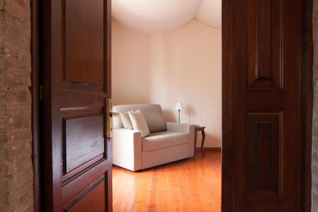 Hotel Masia La Palma - Twin Room With Private External Bathroom