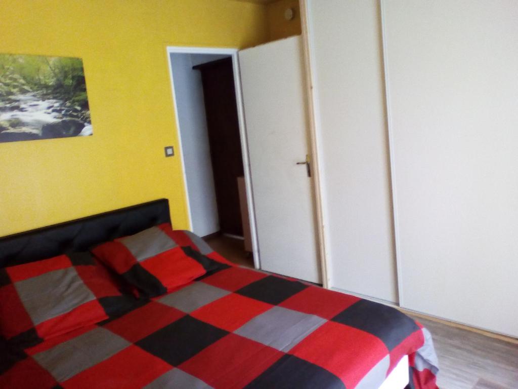 Postel nebo postele na pokoji v ubytování Appartement Résidence les Acacias