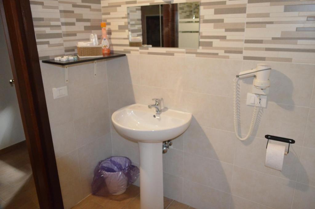 B&B Il Vicoletto - Habitación Cuádruple Con Baño Privado