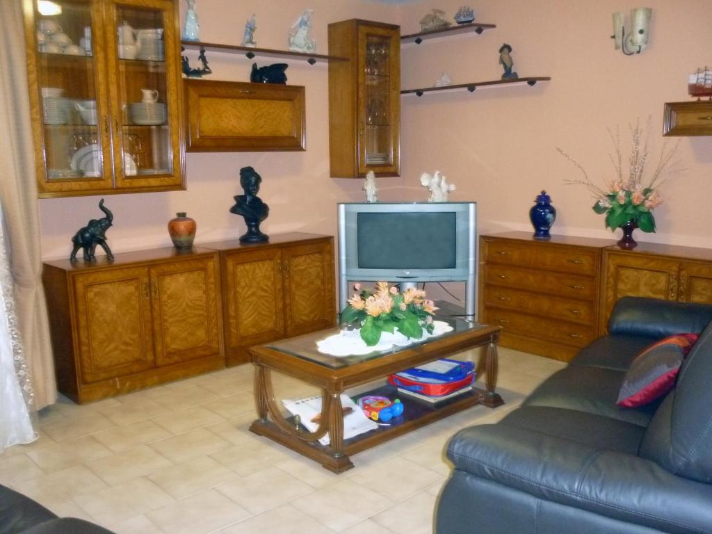 TV a/nebo společenská místnost v ubytování Hotel Francisco Javier